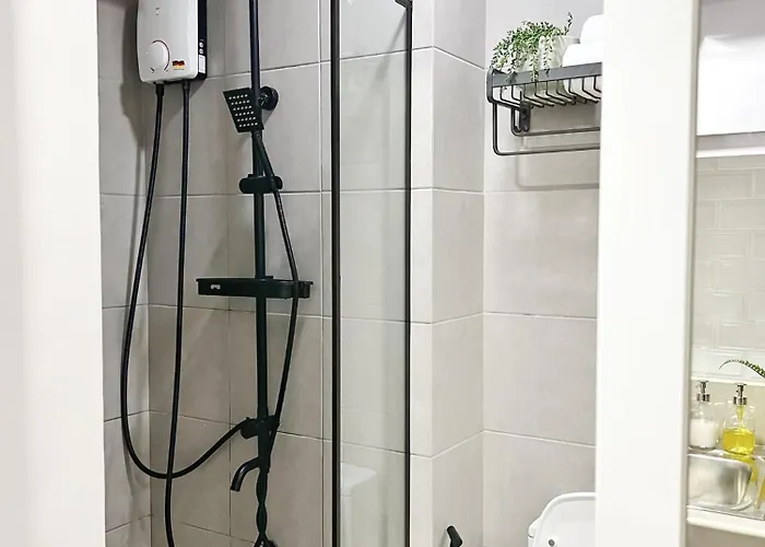 Aparthotel Lazy House Staycation Manila